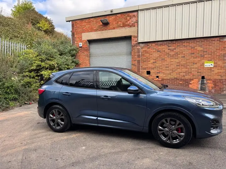 Ford Kuga 2023 photo 3