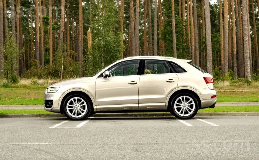 Audi Q3 2012 photo 5