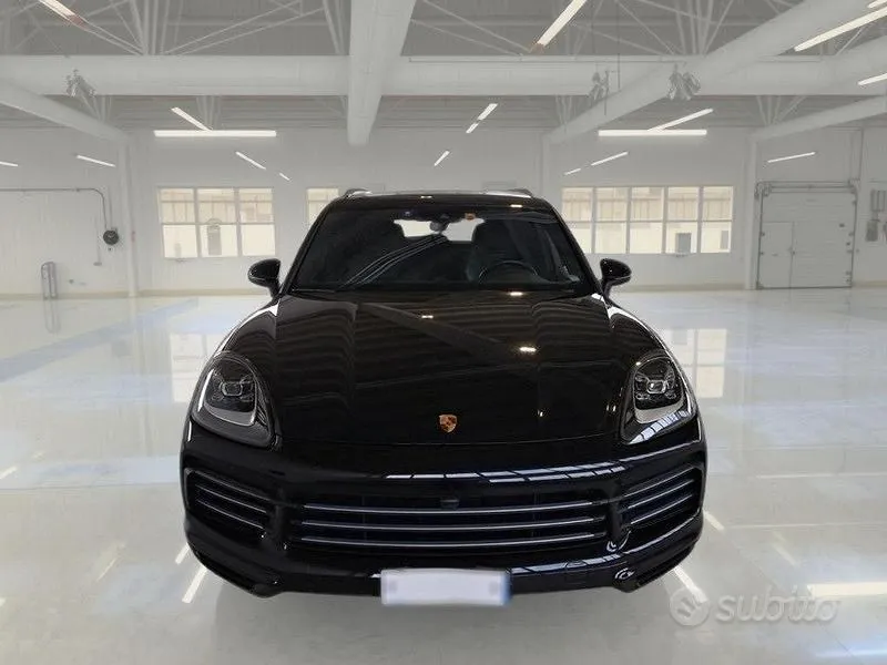 Porsche Cayenne 2021 photo 2