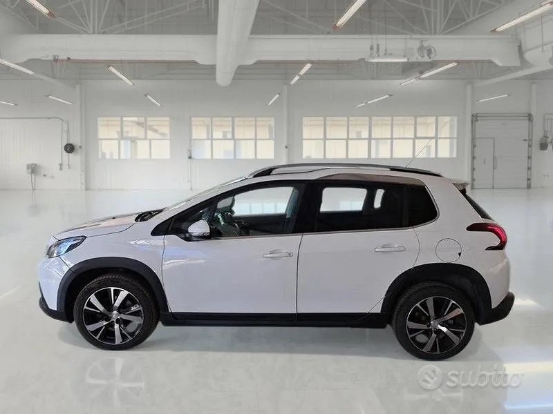 Peugeot 2008 2018 photo 5