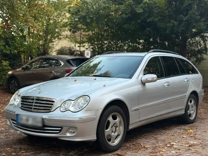 Mercedes-Benz C200