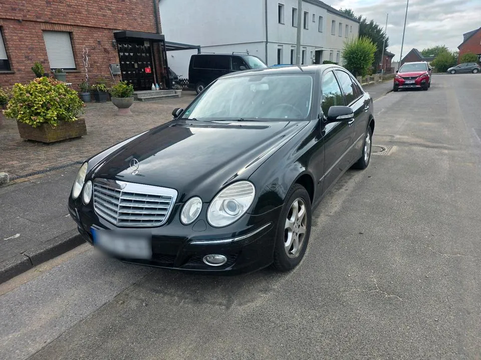 Mercedes-Benz E280