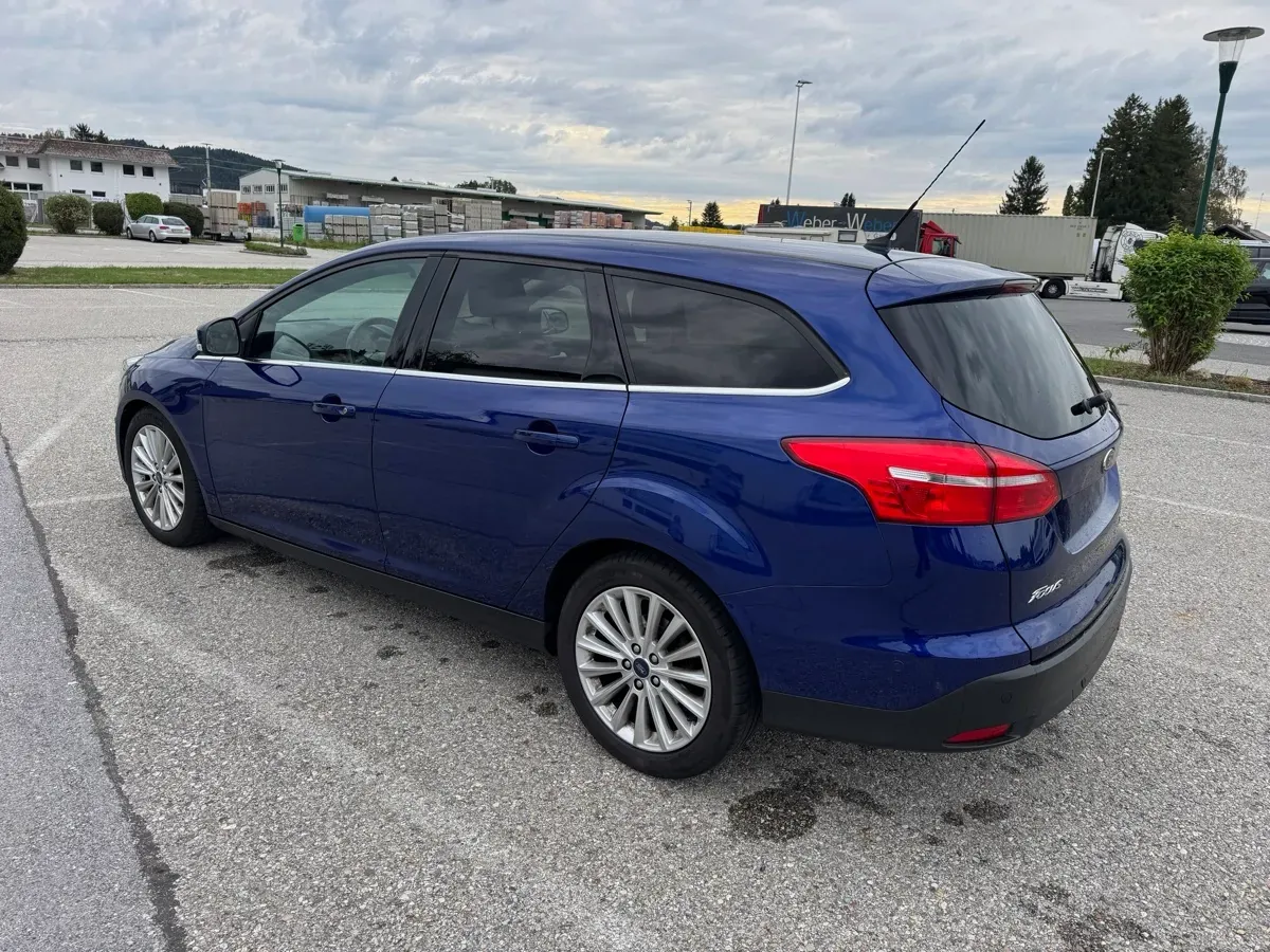 Ford Focus 2016 photo 2
