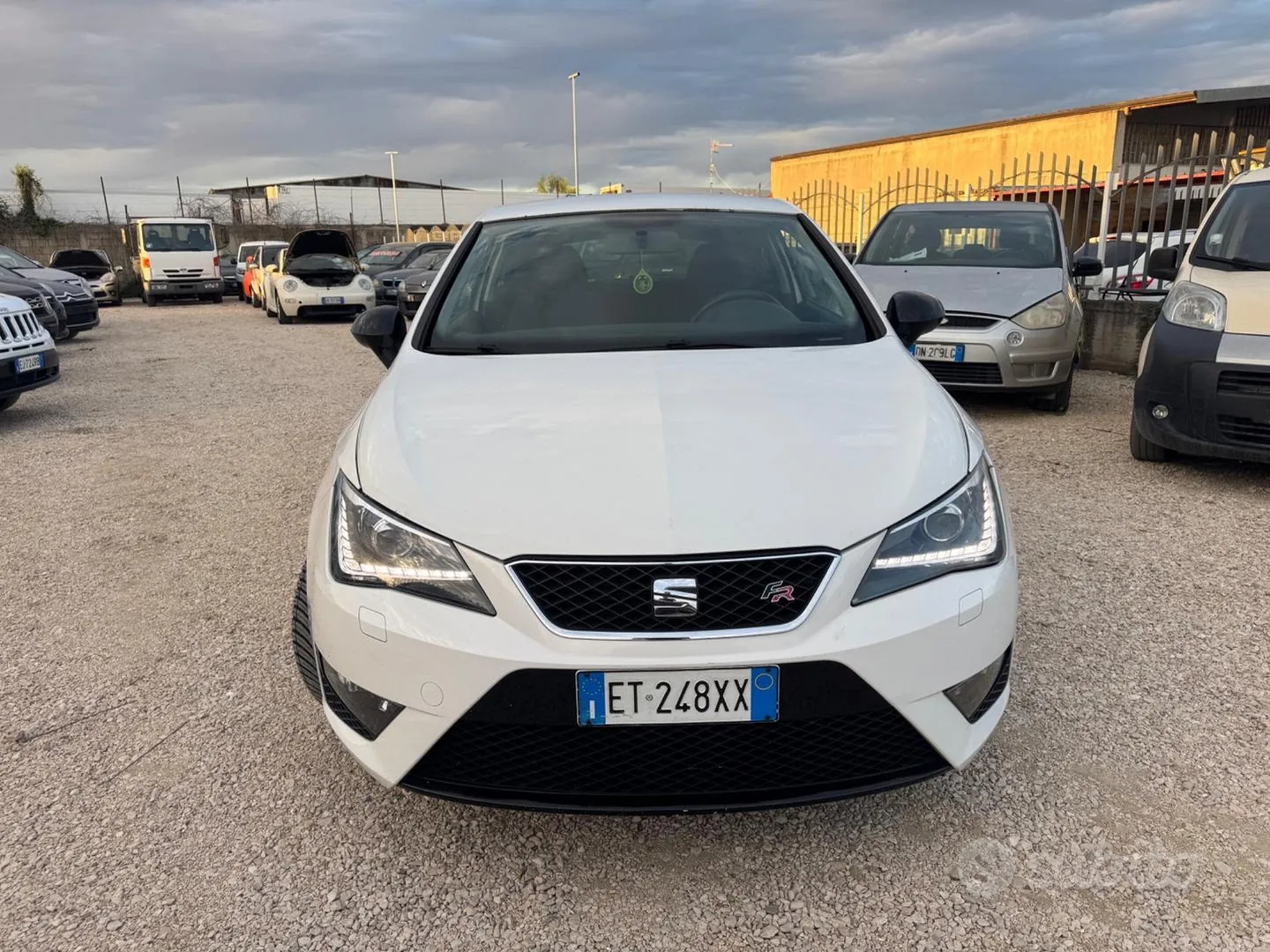 Seat Ibiza 2014 photo 4