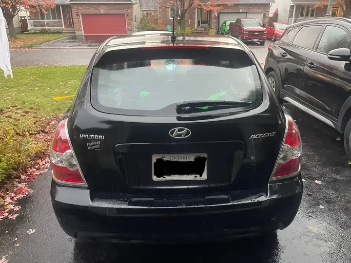 Hyundai Accent 2010 photo 5