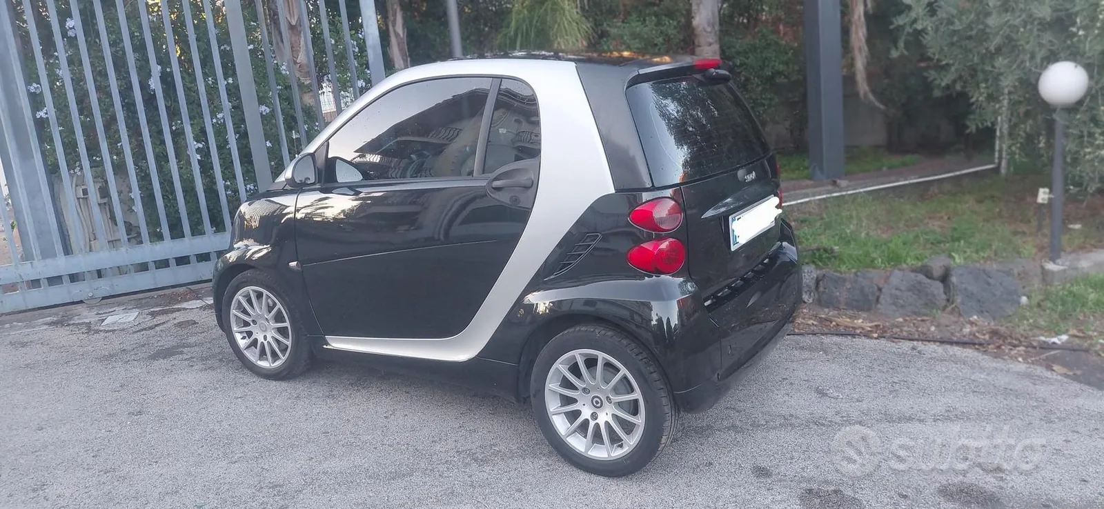 Smart Fortwo 2012 photo 2