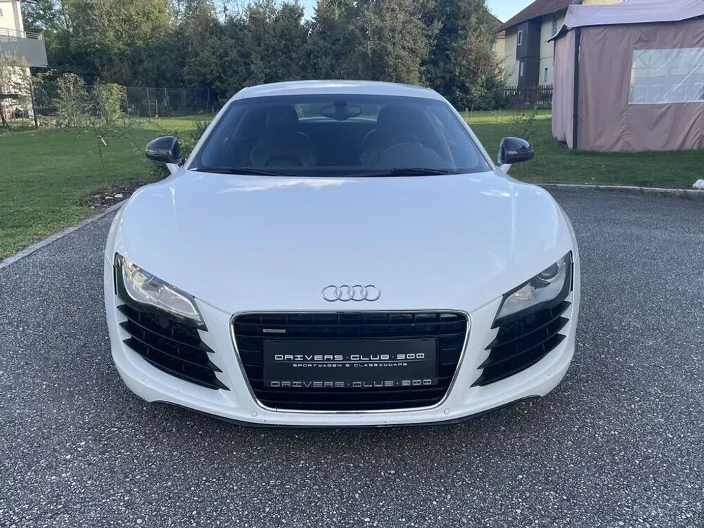 Audi R8 2008 photo 3