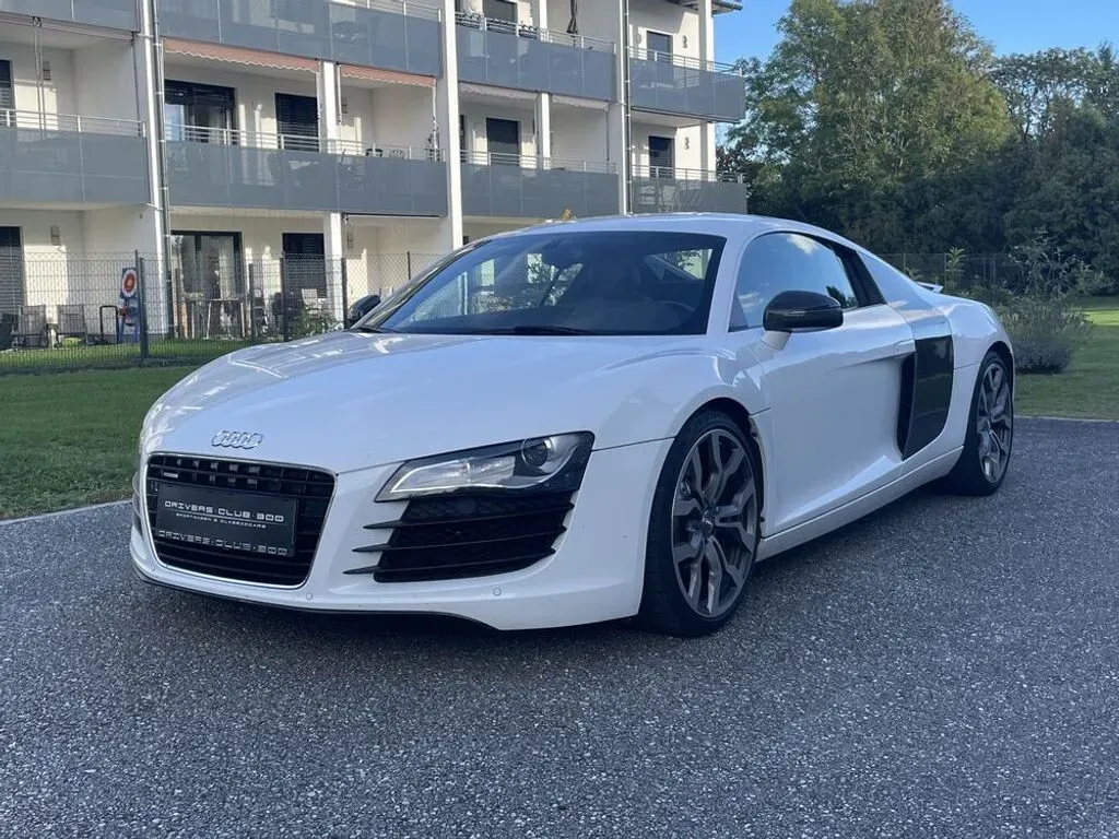 Audi R8 2008 photo 2