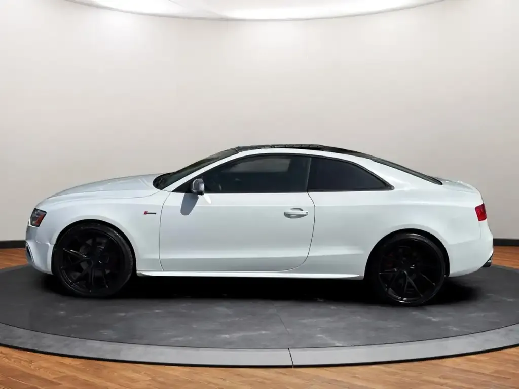 Audi S5 2013 photo 2