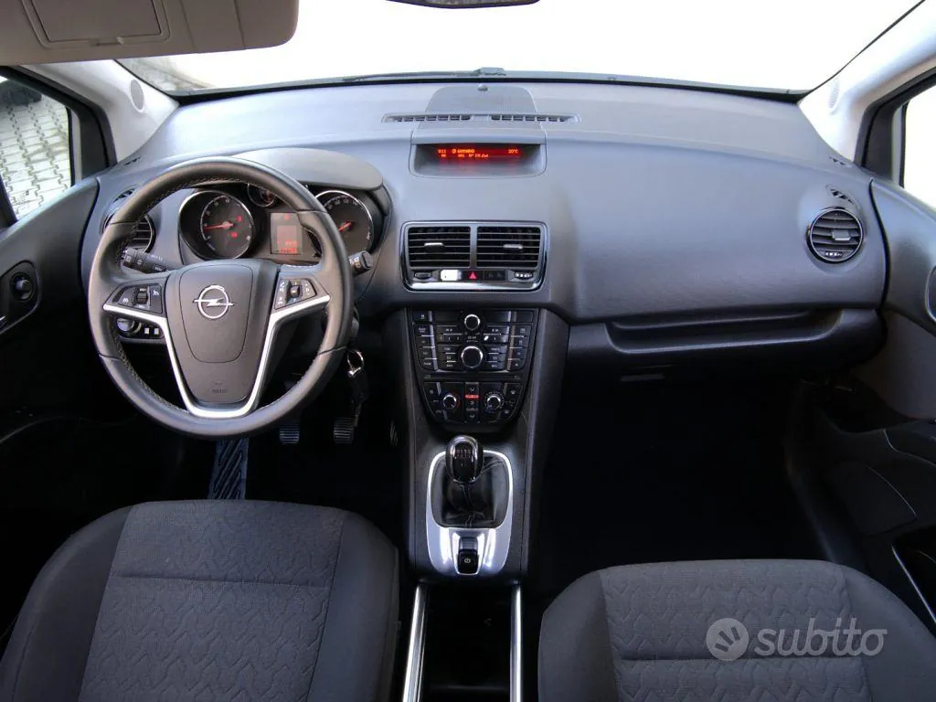 Opel Meriva 2014 photo 2