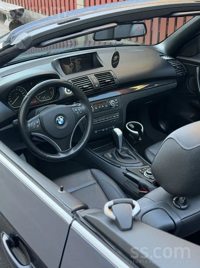 BMW 128I 2009 photo 5