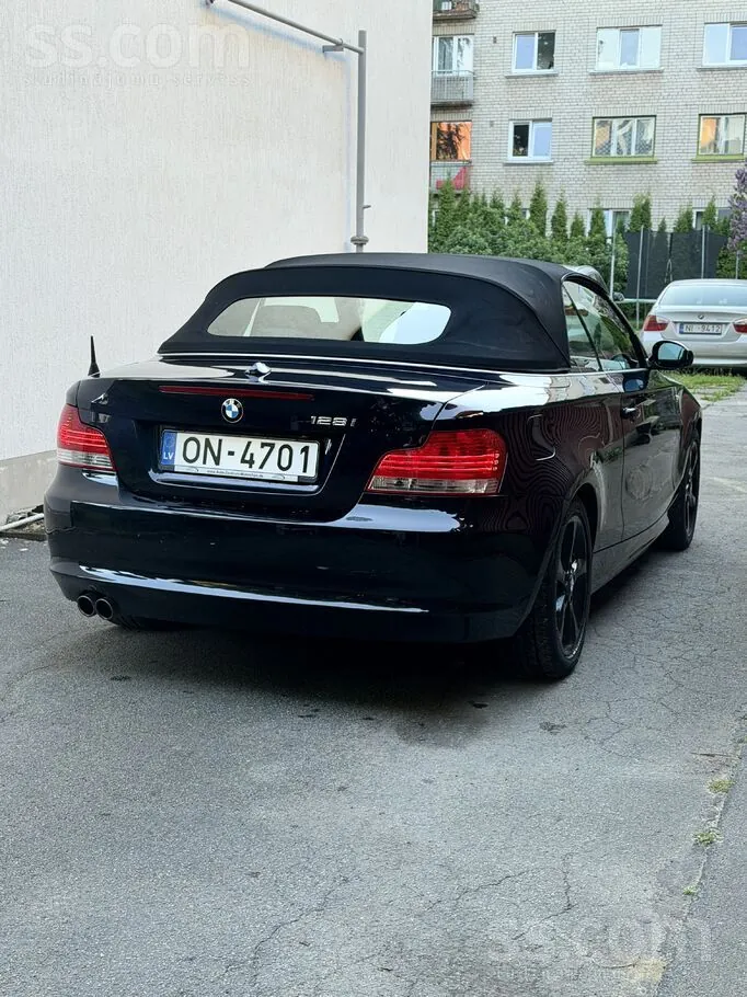 BMW 128I 2009 photo 4