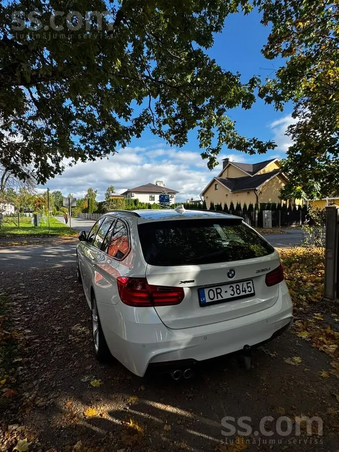 BMW 330D 2013 photo 2