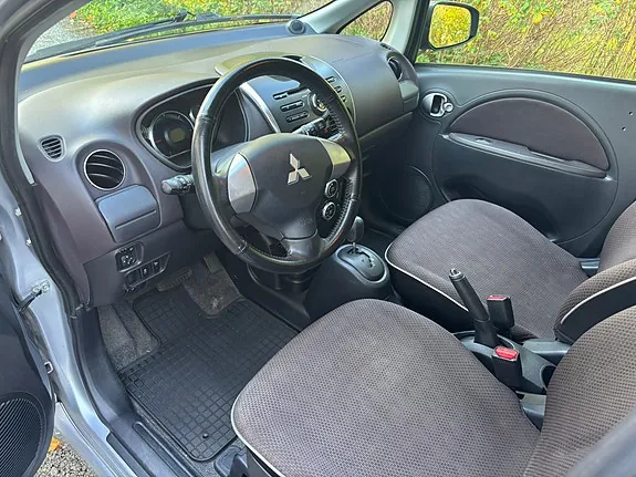 Mitsubishi I-Miev 2015 photo 3