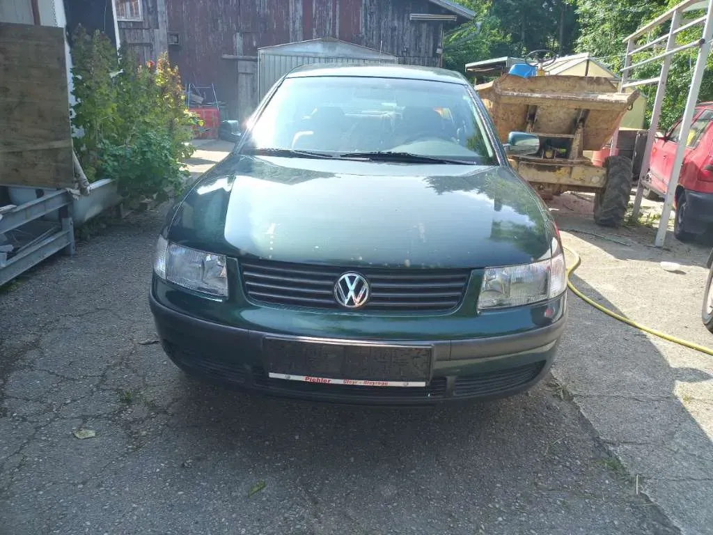 Volkswagen Passat 1998 photo 2