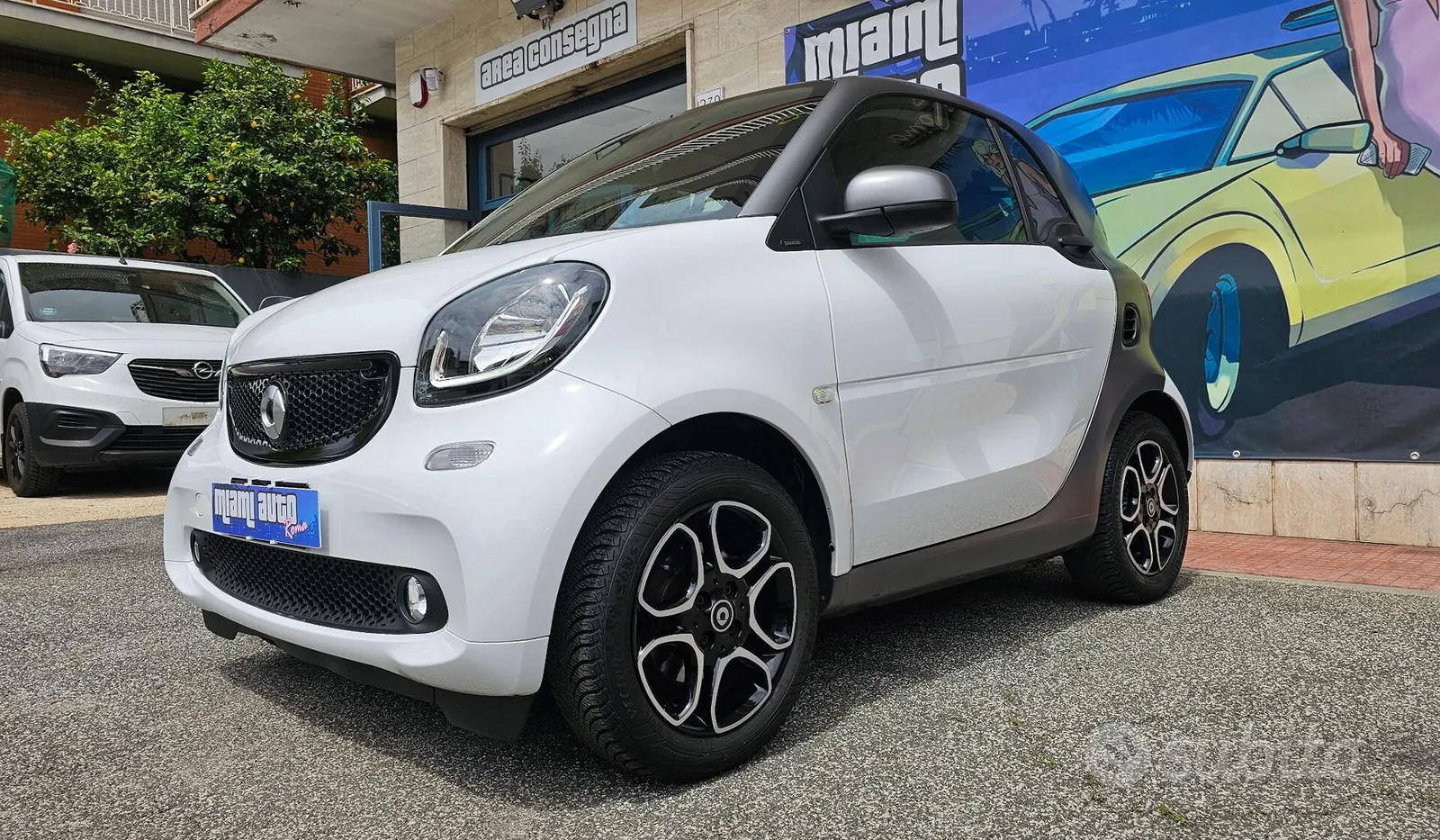 Smart Fortwo 2019 photo 2