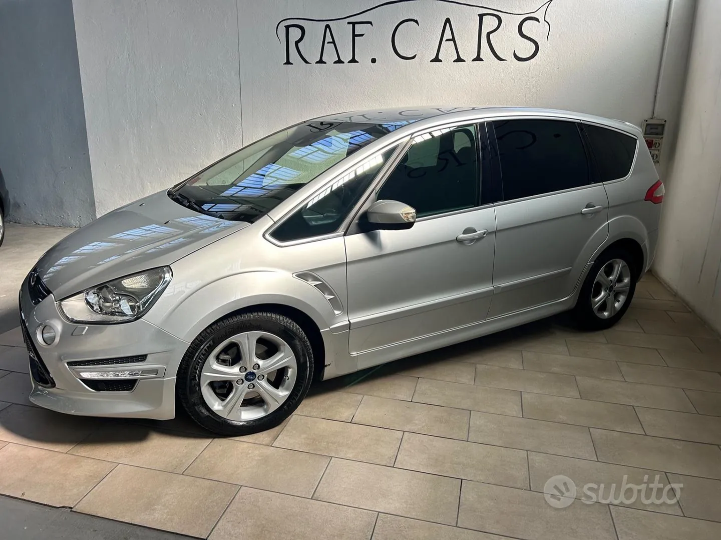 Ford S-Max