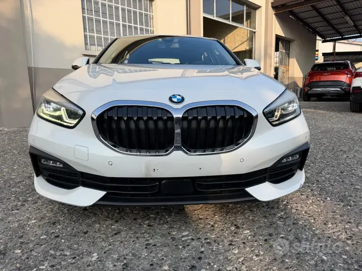 BMW 1 Series 2020 photo 2