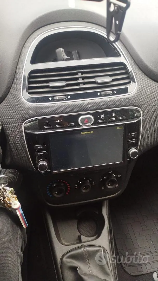 Fiat Punto 2013 photo 4
