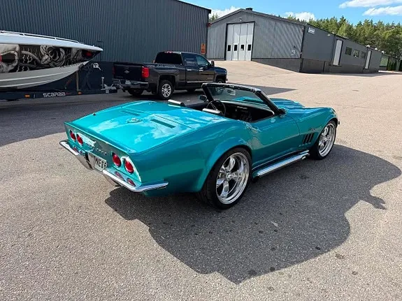 Chevrolet Corvette 1968 photo 3