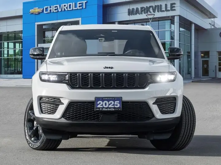 Jeep Grand Cherokee 2025 photo 2