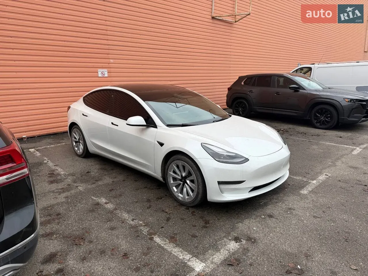 Tesla Model 3 2022 photo 2