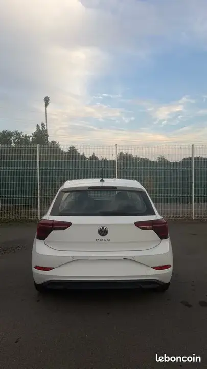 Volkswagen Polo 2022 photo 2
