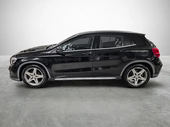 Mercedes-Benz Gla180 2017 photo 2