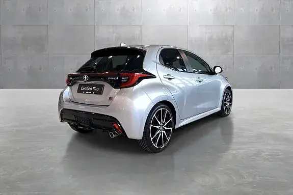 Toyota Yaris 2023 photo 5