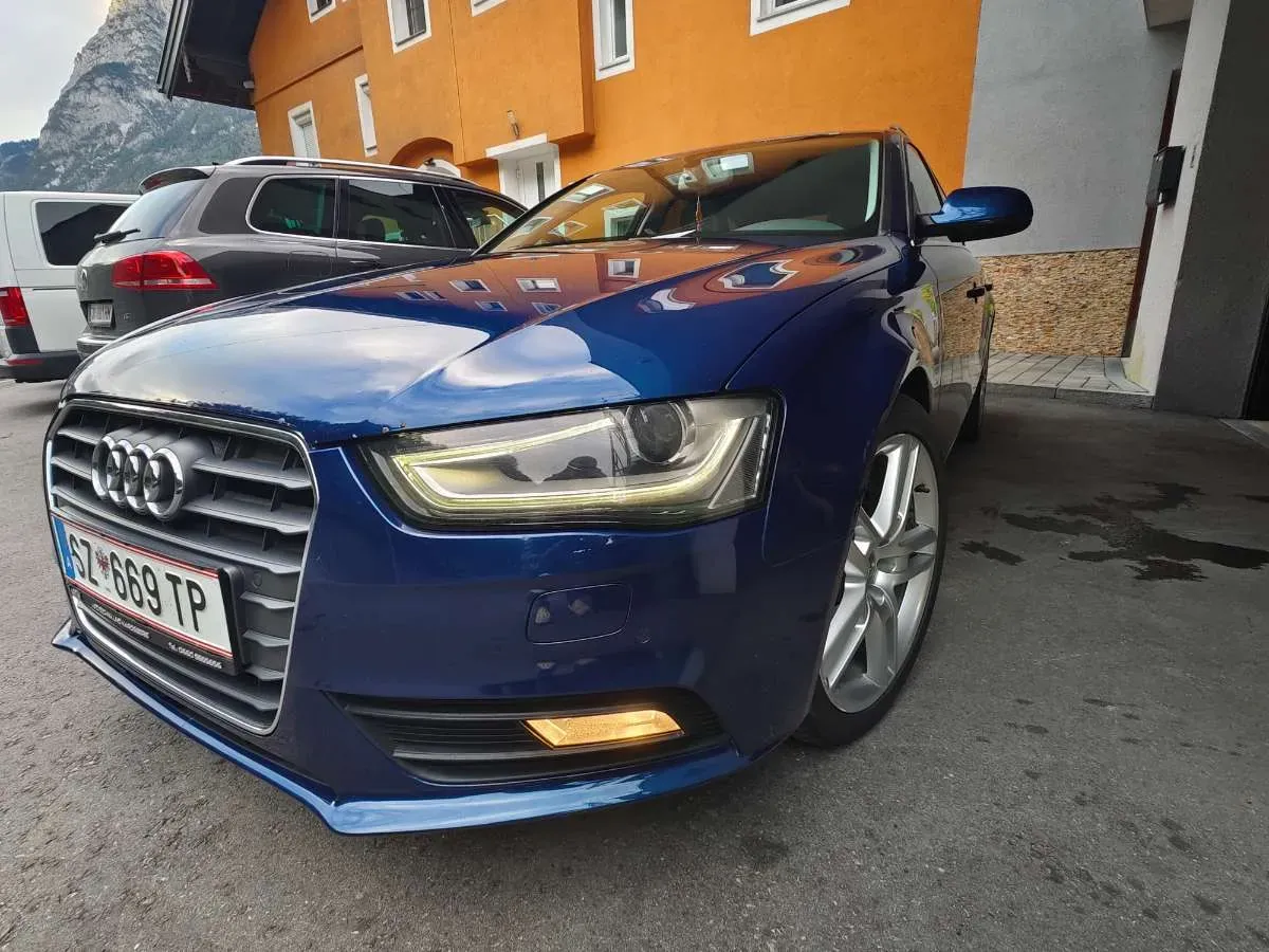 Audi A4 2014 photo 2
