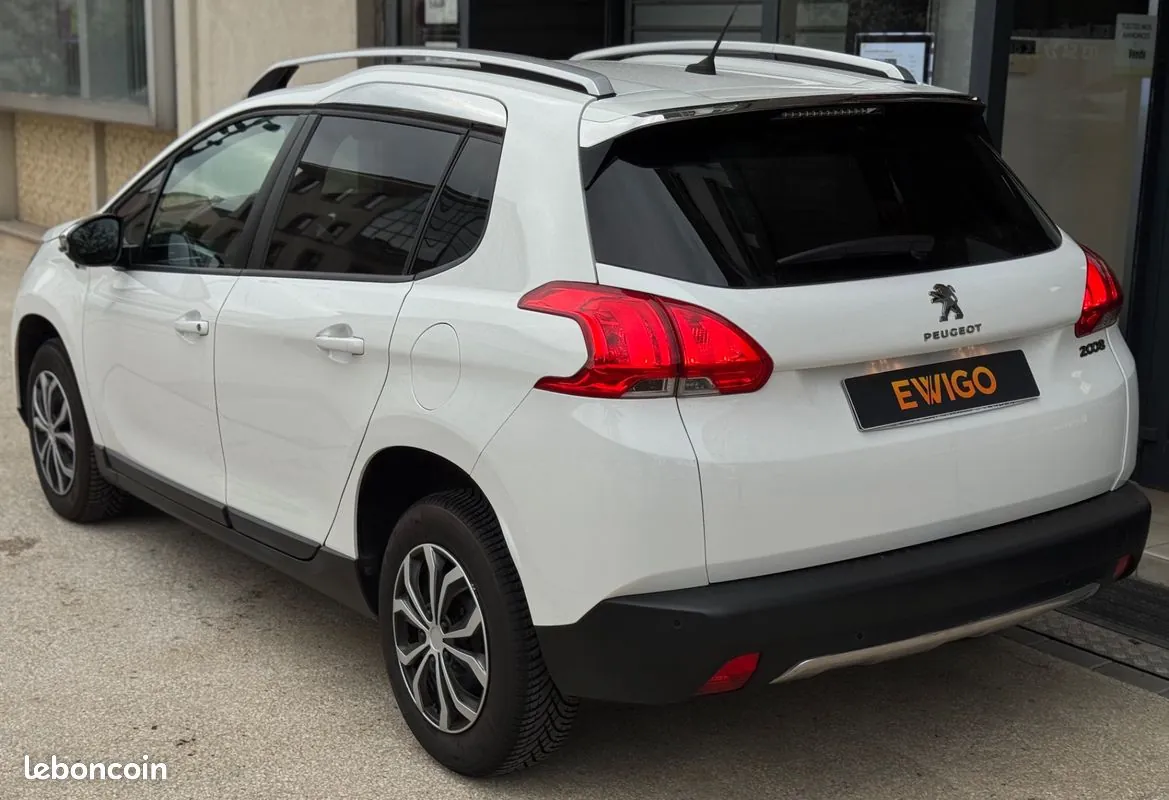 Peugeot 2008 2015 photo 2