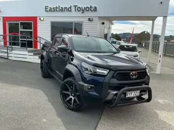Toyota Hilux 2025 photo 2