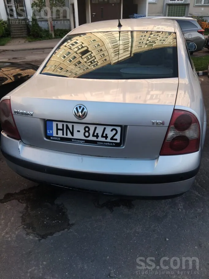Volkswagen Passat 2004 photo 2