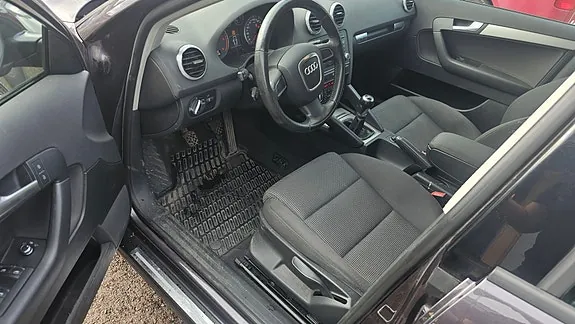 Audi A3 2011 photo 5