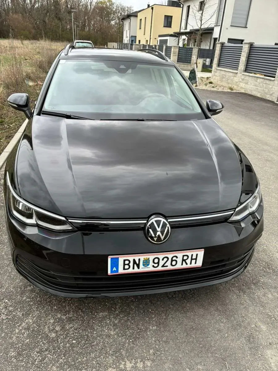 Volkswagen Golf 2024 photo 2