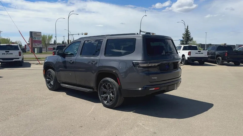 Jeep Grand Wagoneer 2026 photo 4