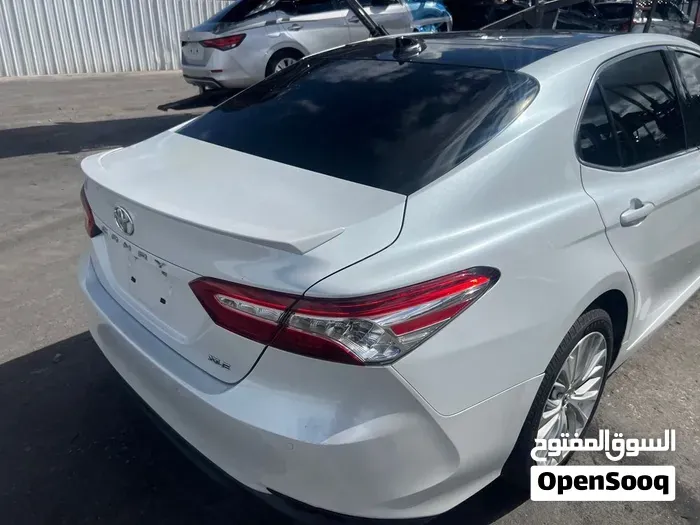 Toyota Camry 2018 photo 3