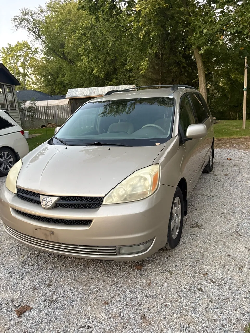 Toyota Sienna 2004 photo 2