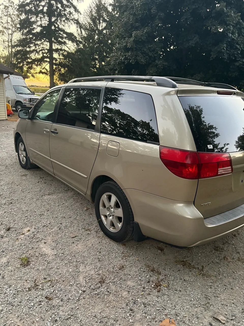 Toyota Sienna 2004 photo 4