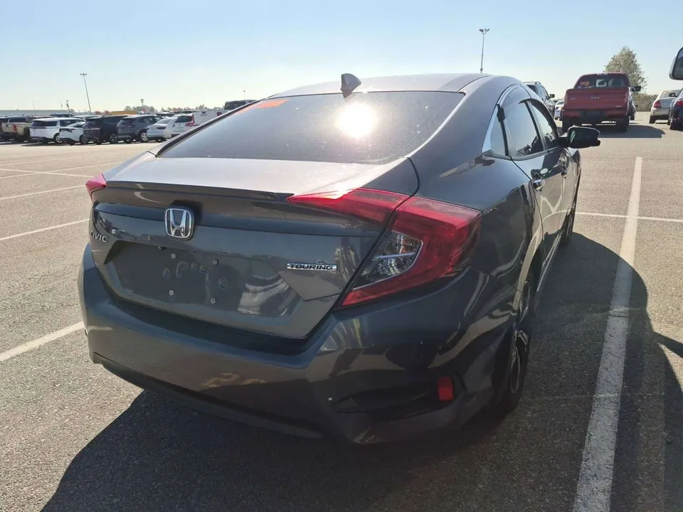 Honda Civic 2016 photo 3