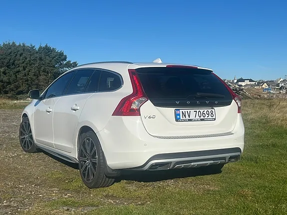 Volvo V60 2016 photo 3