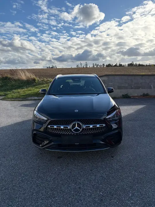 Mercedes-Benz Gla 2025 photo 2