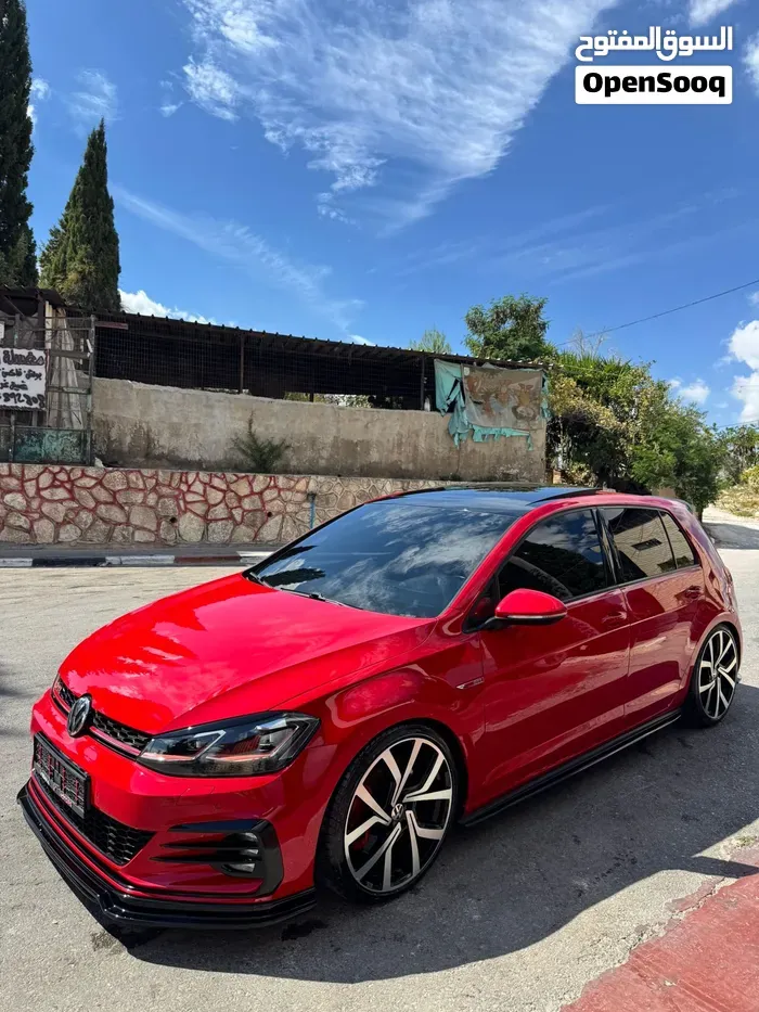 Volkswagen Golf 2019 photo 2