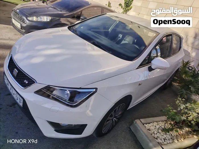 Seat Ibiza 2017 photo 2