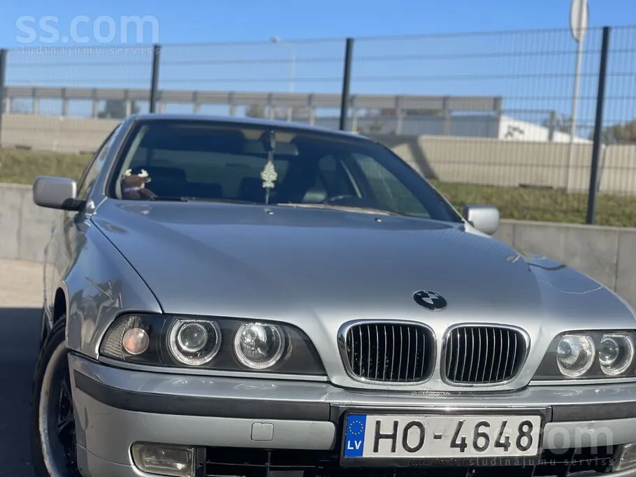 BMW E39 1997 photo 4