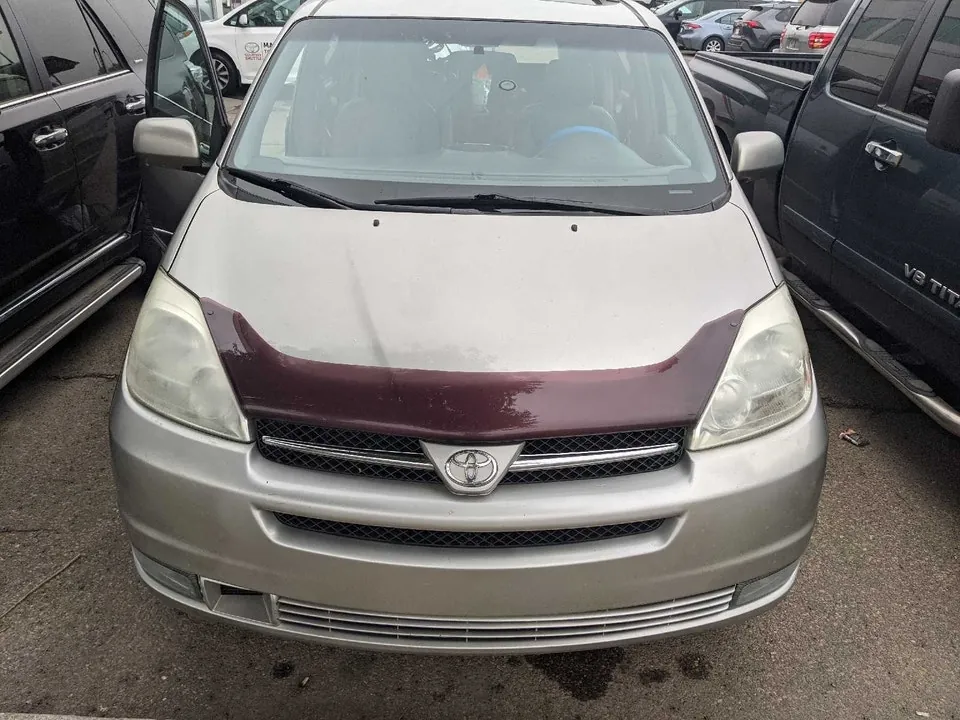 Toyota Sienna 2005 photo 3