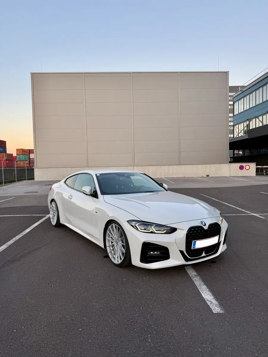 BMW 4 Series 2023 photo 2