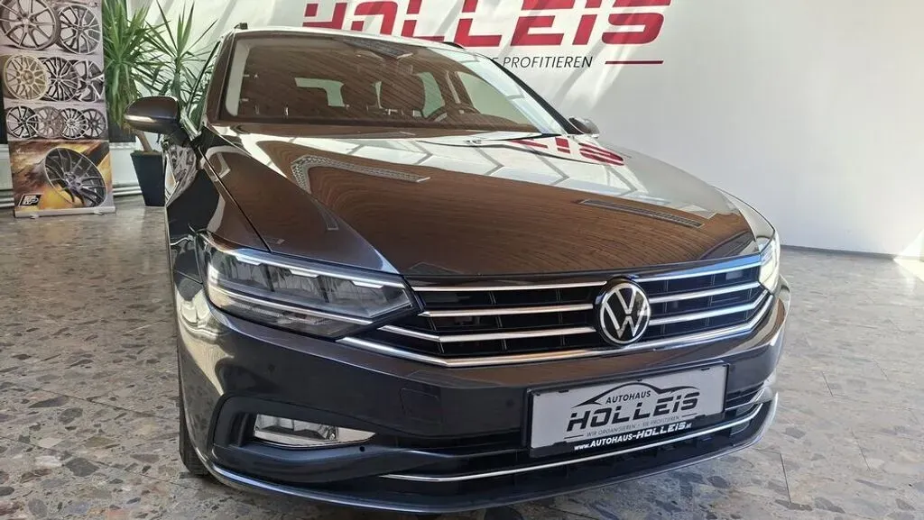 Volkswagen Passat 2022 photo 3