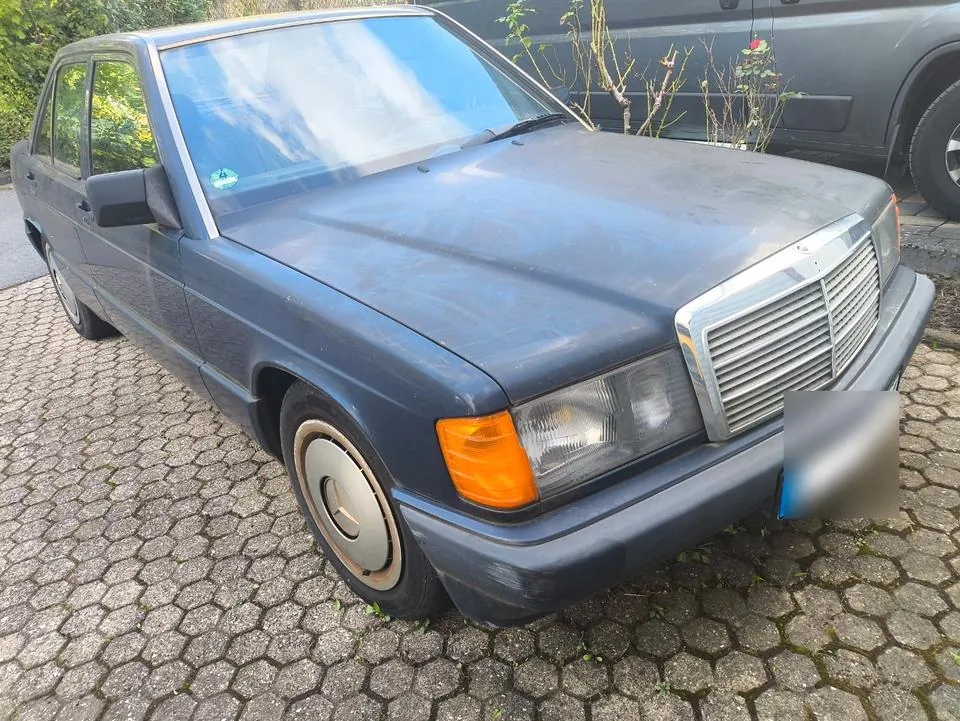Mercedes-Benz 190 W201