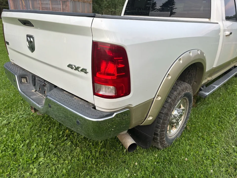 Dodge Ram 2500 2011 photo 3